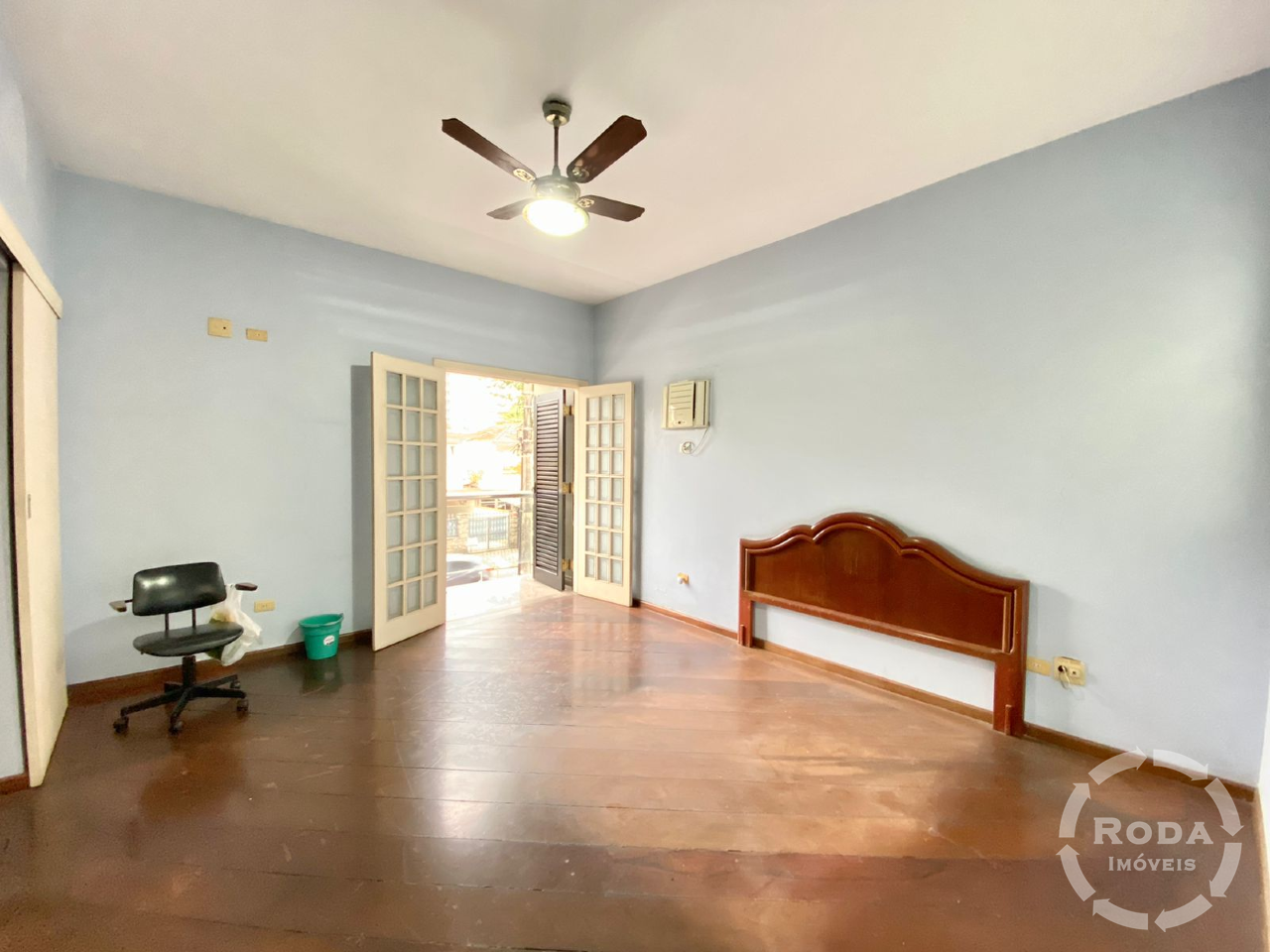 Casa à venda no Ponta da Praia: 