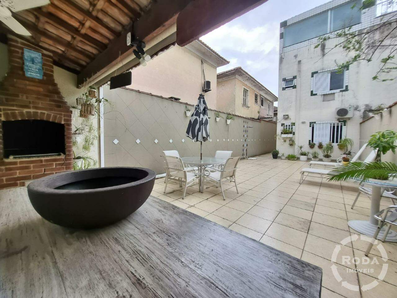 Casa à venda no Macuco: 