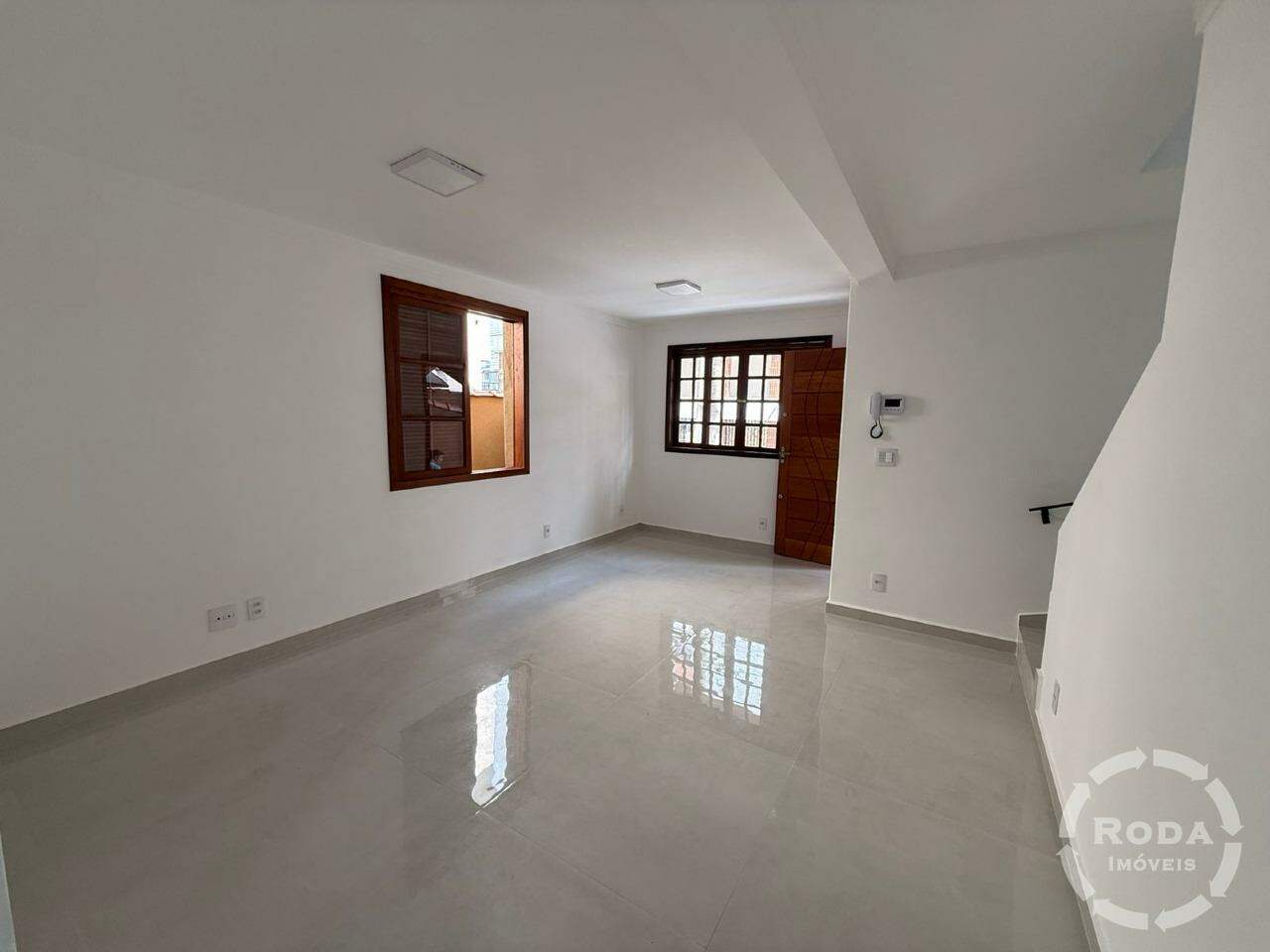 Casa para aluguel no Embaré: 