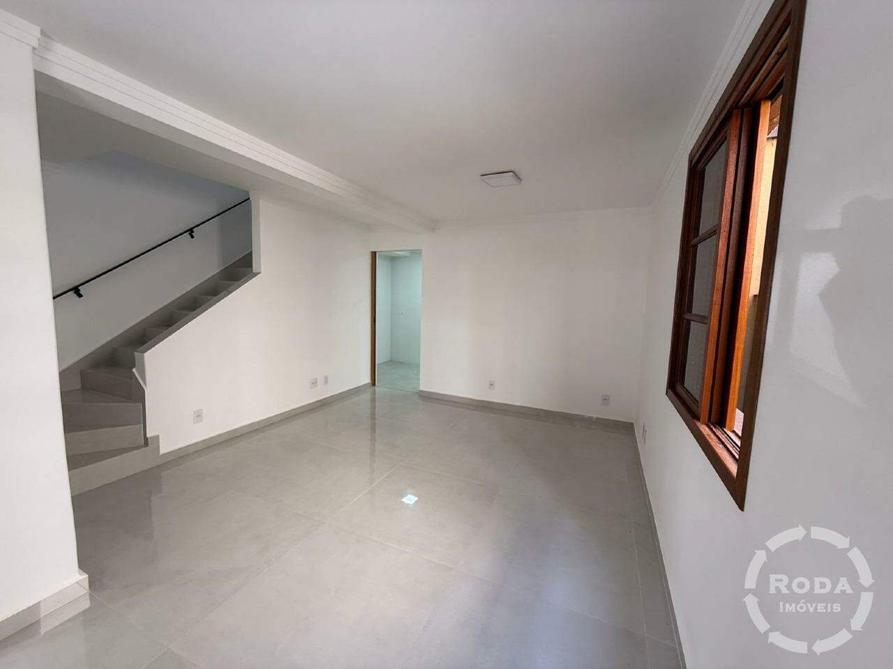 Casa para aluguel no Embaré: 