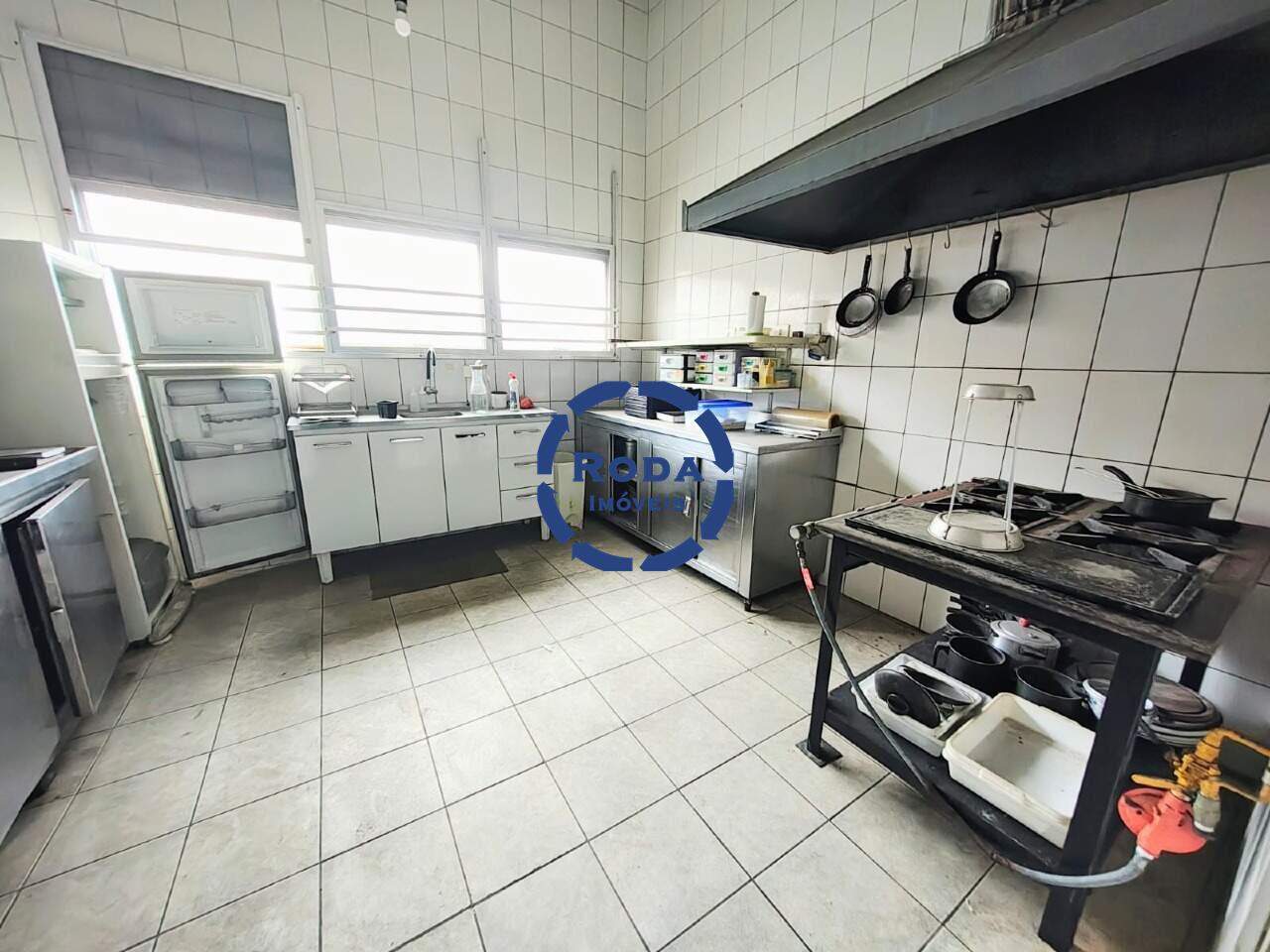 Prédio à venda no Vila Mathias: