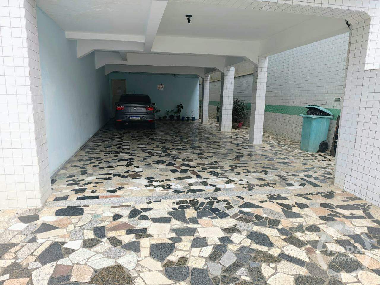 Apartamento Térreo à venda no Marapé: 