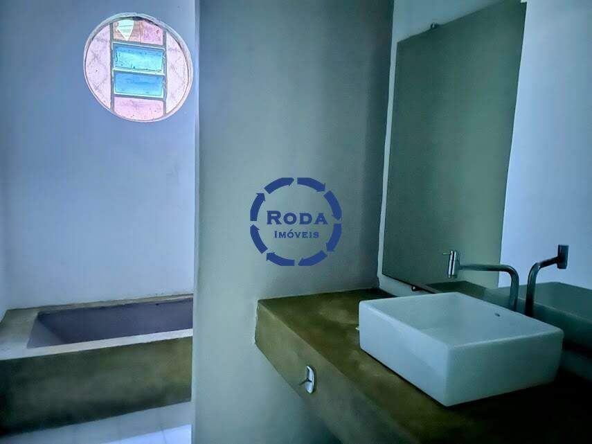 Casa para aluguel no Embaré: 