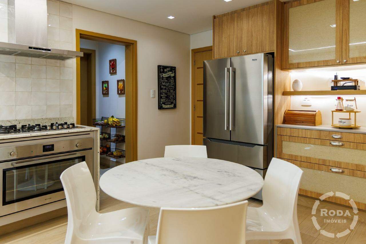 Apartamento à venda no Ponta da Praia: 