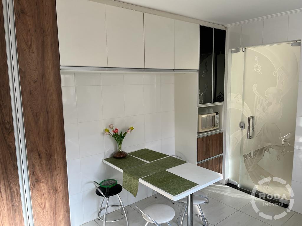 Sobrado de Condomínio à venda no Marapé: 