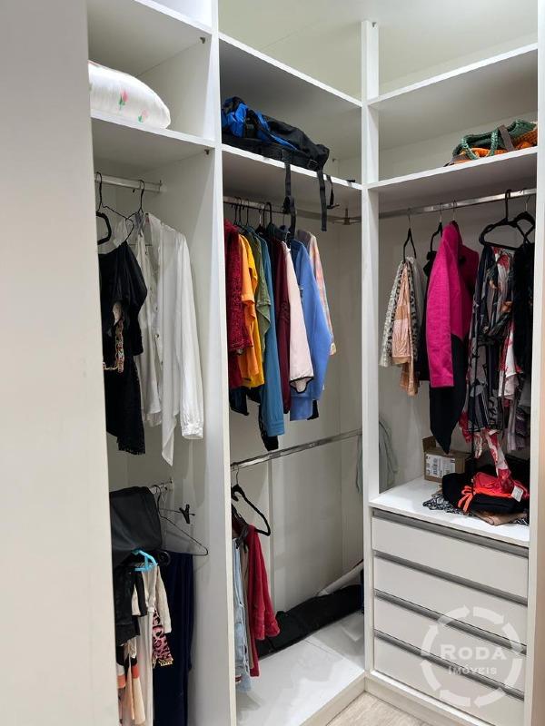 Sobrado de Condomínio à venda no Marapé: 