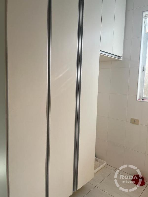 Sobrado de Condomínio à venda no Marapé: 