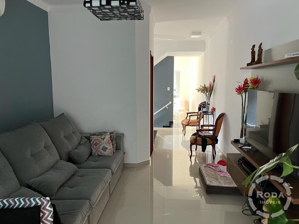 Sobrado de Condomínio à venda no Marapé: 