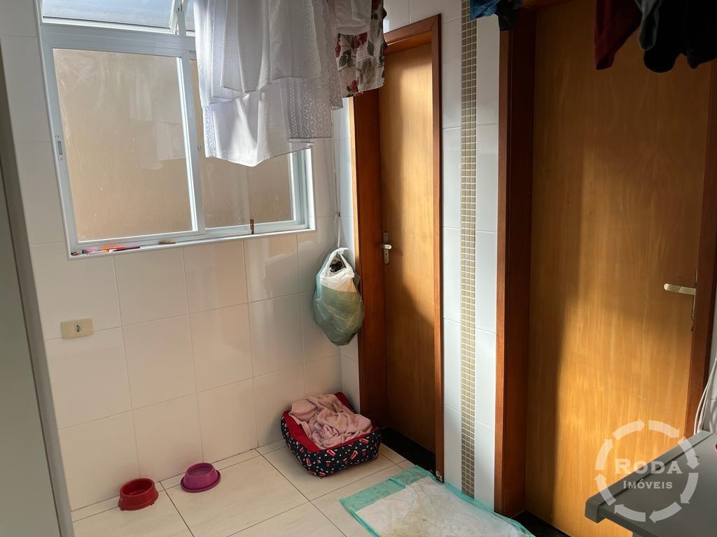 Sobrado de Condomínio à venda no Marapé: 