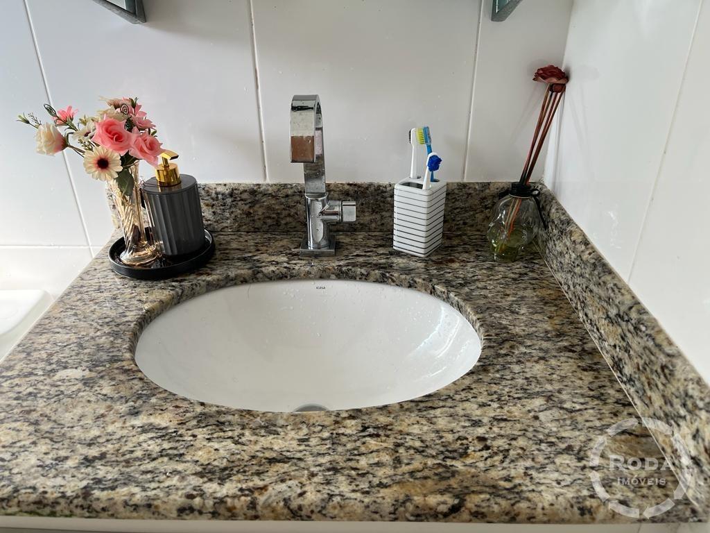 Sobrado de Condomínio à venda no Marapé: 