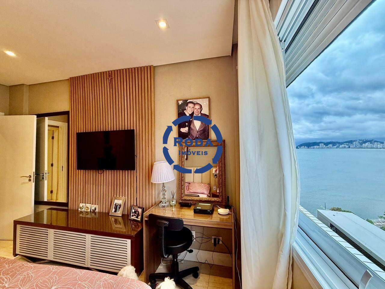 Apartamento à venda no Ponta da Praia: 