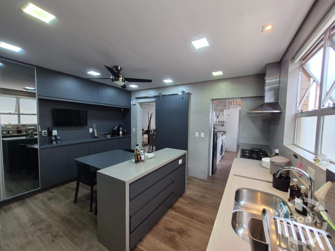 Apartamento à venda no Embaré: 