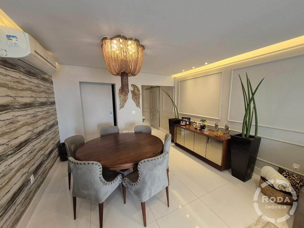 Apartamento à venda no Embaré: 