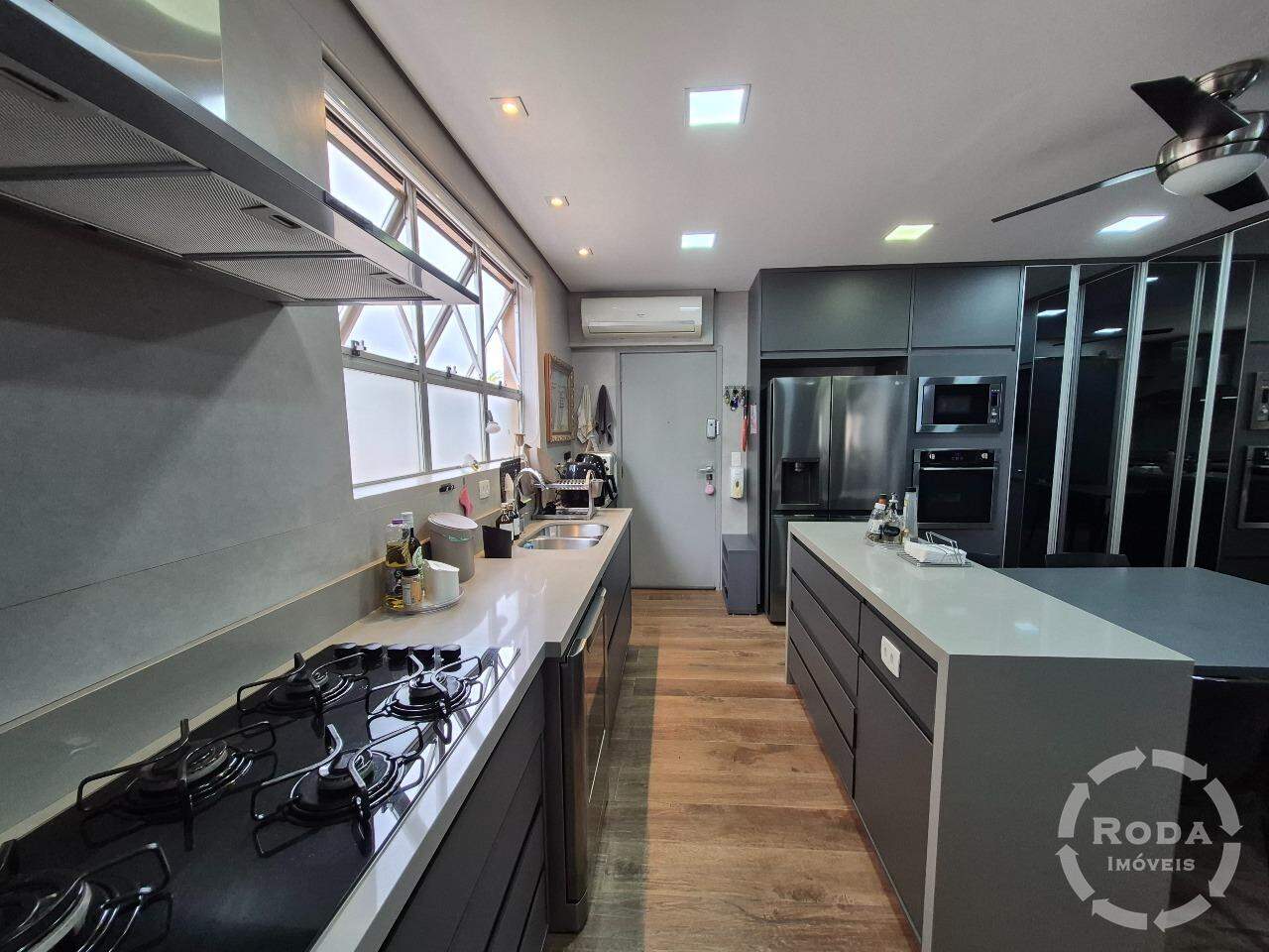 Apartamento à venda no Embaré: 