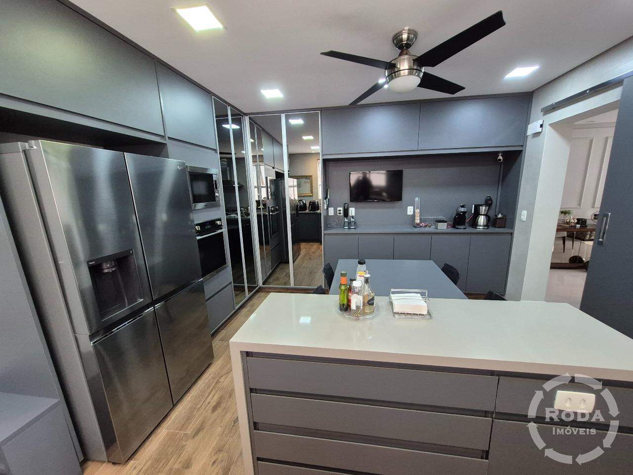 Apartamento à venda no Embaré: 