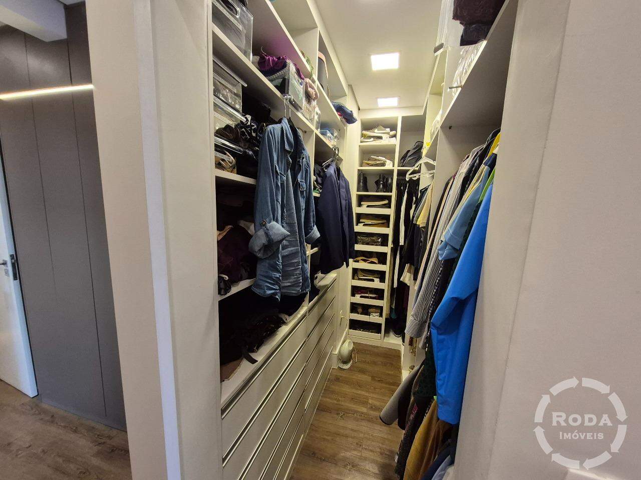 Apartamento à venda no Embaré: 