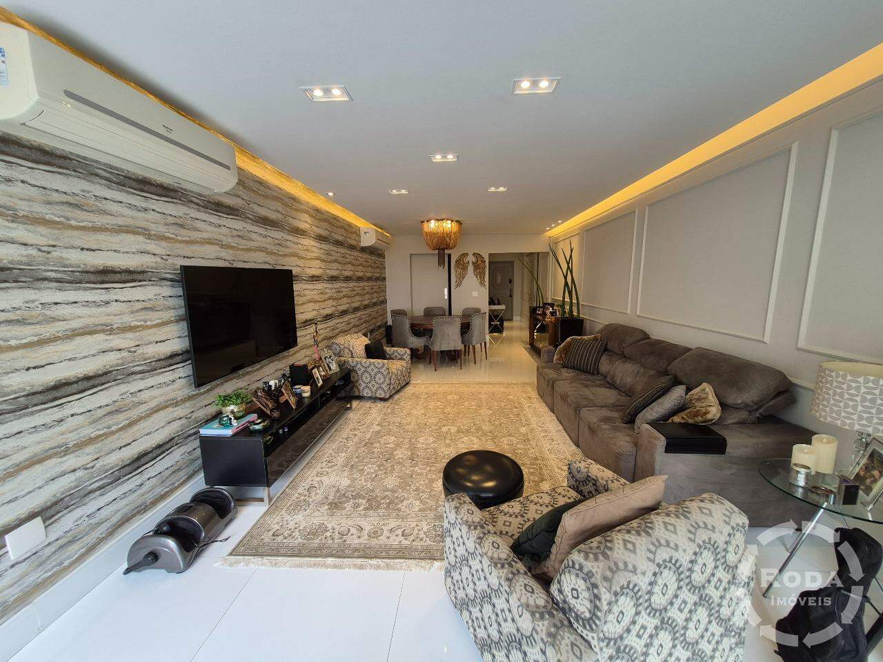 Apartamento à venda no Embaré: 