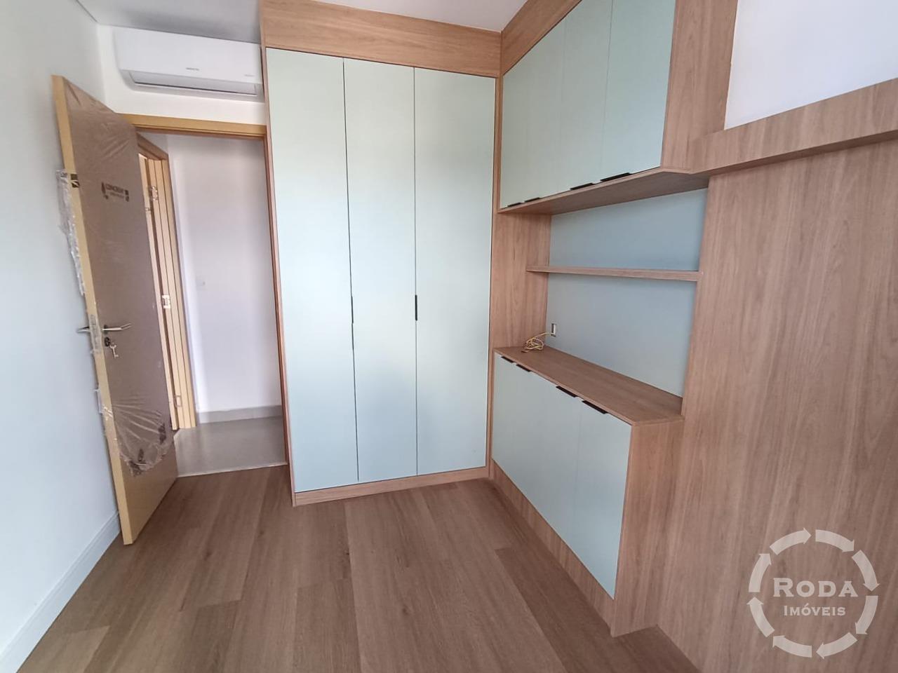 Apartamento à venda no Ponta da Praia: 