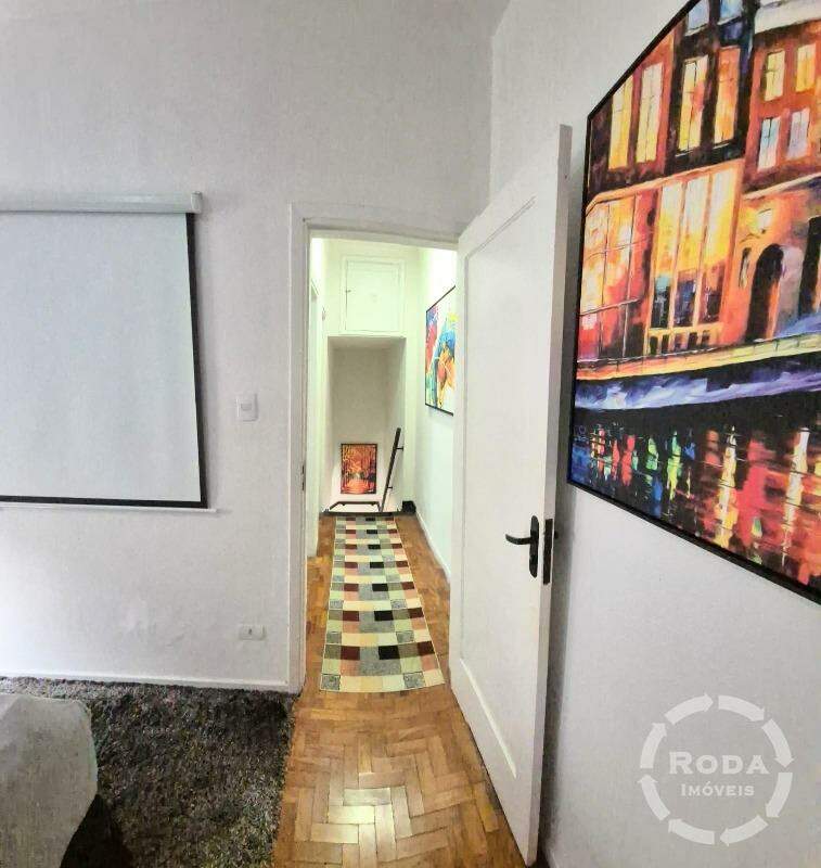 Sobrado Isolado à venda no Embaré: 