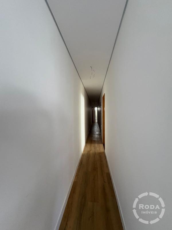 Casa à venda no Embaré: 