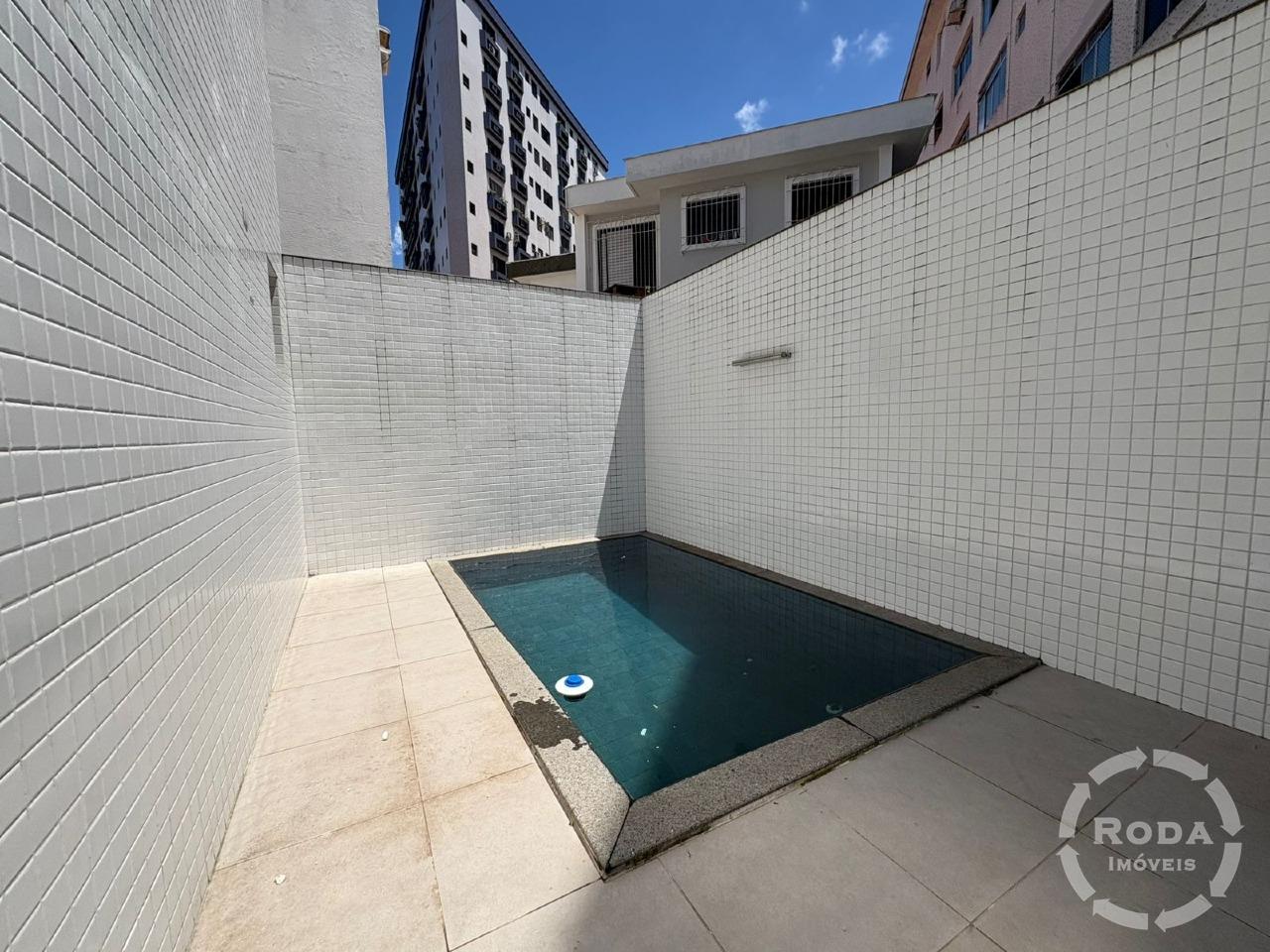 Casa à venda no Embaré: 