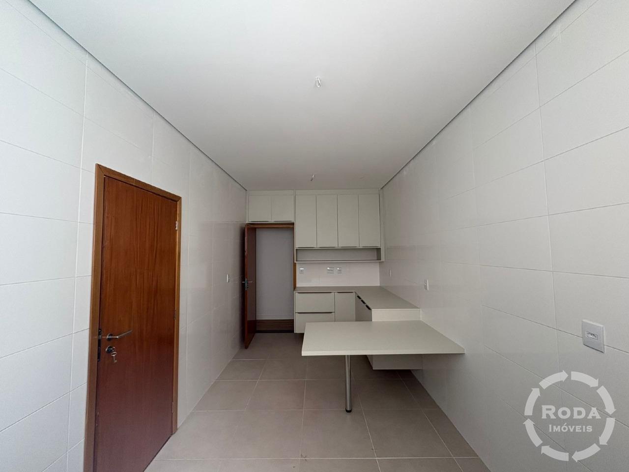 Casa à venda no Embaré: 