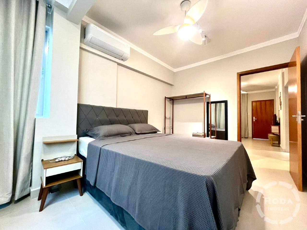 Apartamento à venda no Ponta da Praia: quarto