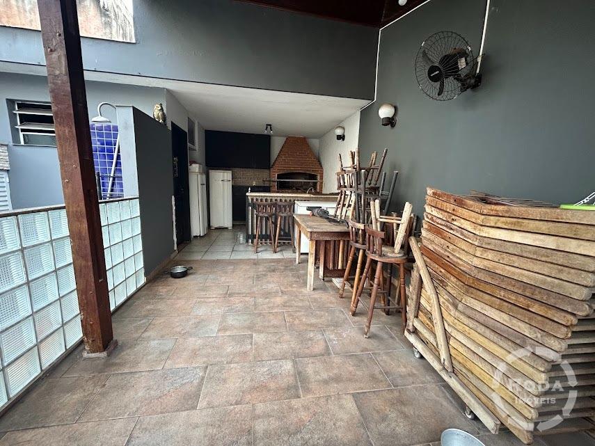 Casa à venda no Ponta da Praia: 