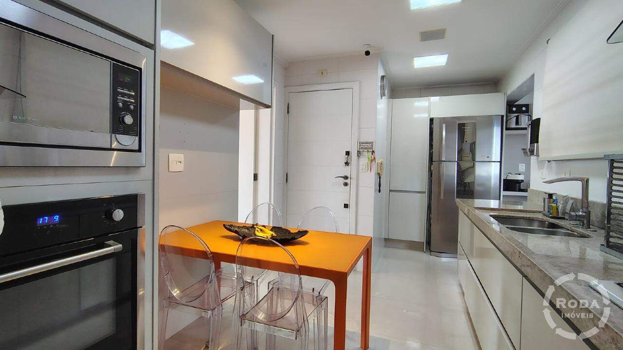 Apartamento à venda no Ponta da Praia: 