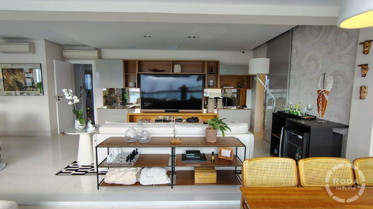Apartamento à venda no Ponta da Praia: 