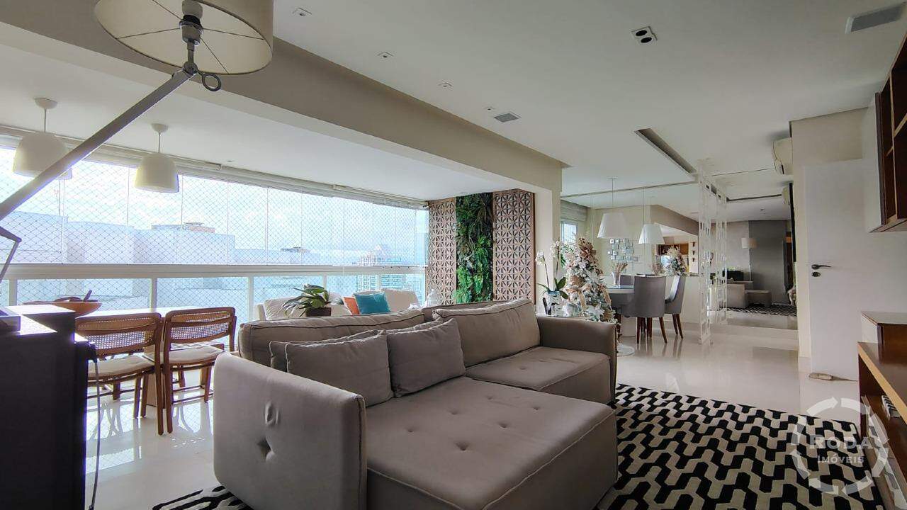 Apartamento à venda no Ponta da Praia: 