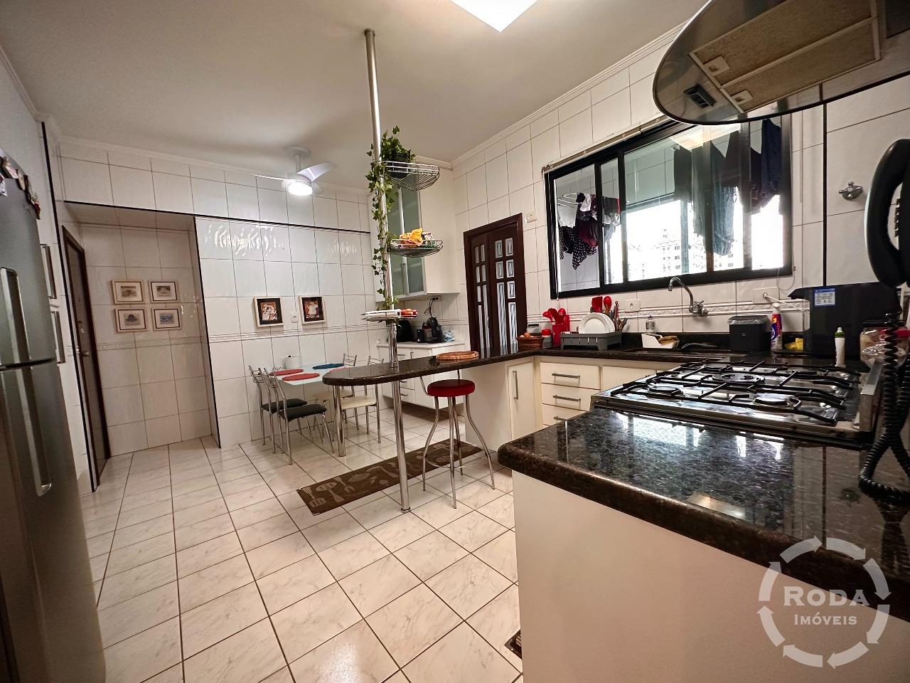 Apartamento à venda no Embaré: 