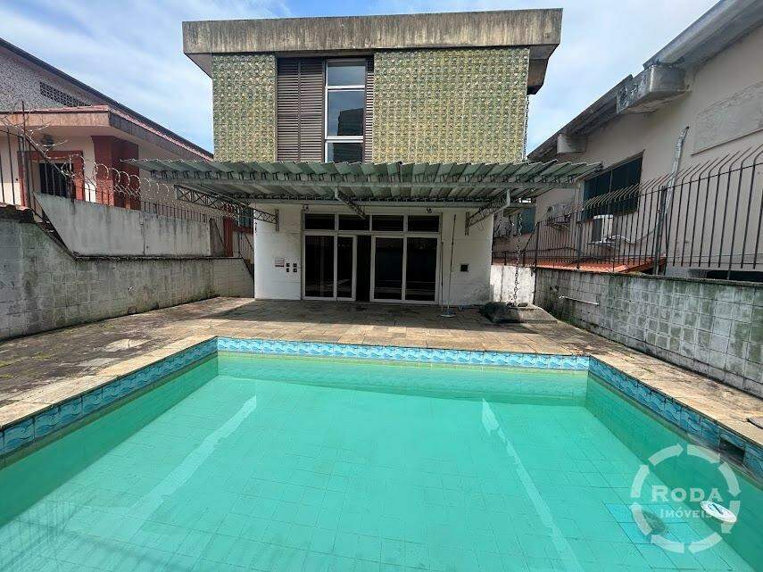 Sobrado para aluguel no Boqueirão: 
