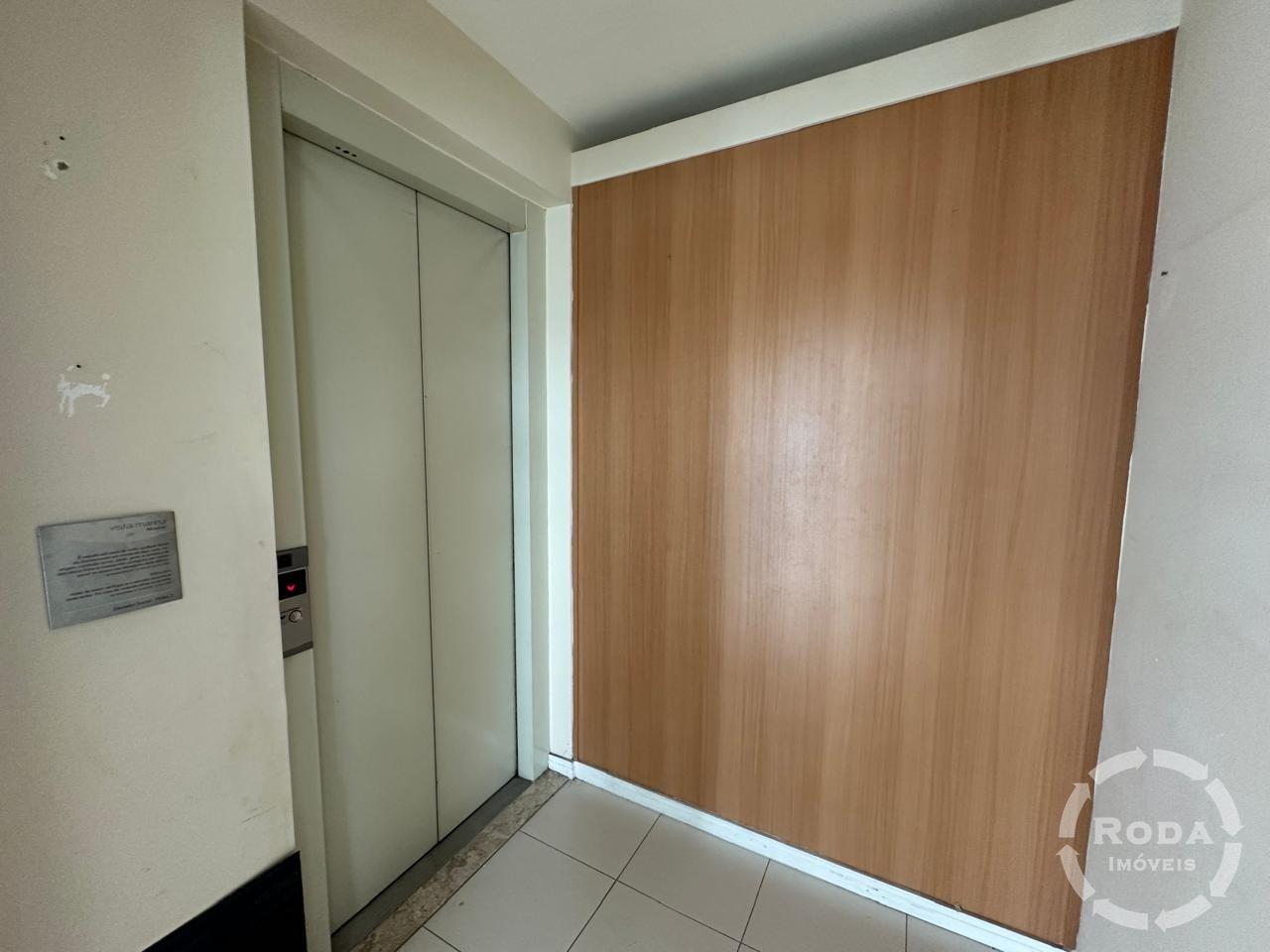 Apartamento à venda no Ponta da Praia: 