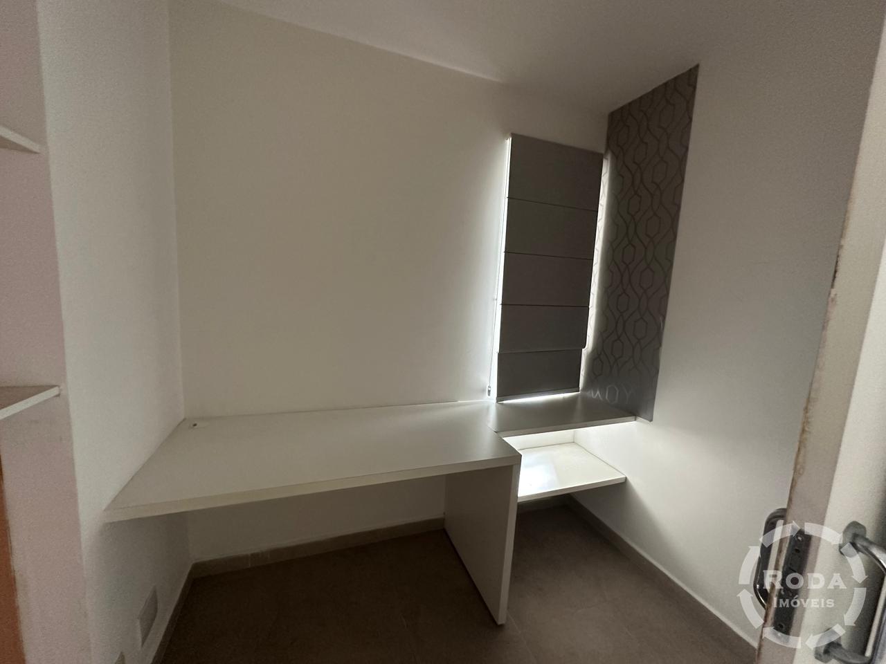 Apartamento à venda no Ponta da Praia: 