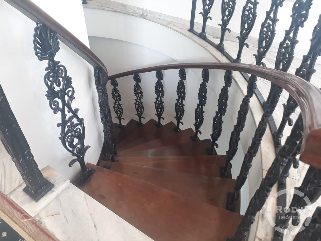 Cobertura à venda no Ponta da Praia: 