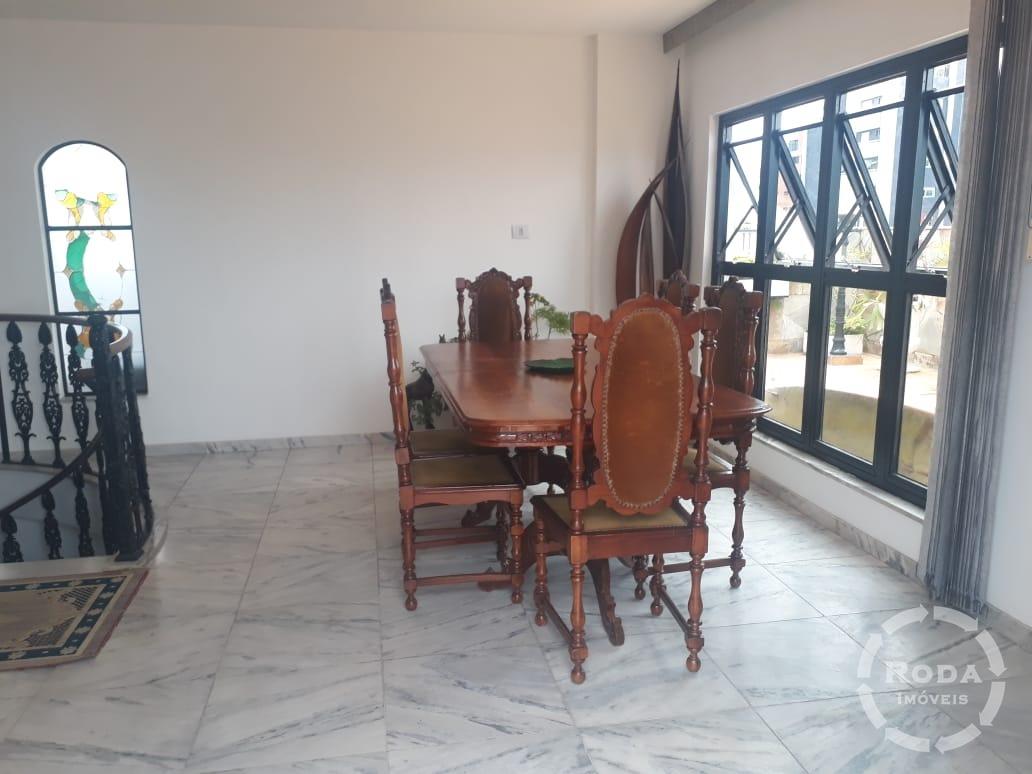 Cobertura à venda no Ponta da Praia: 