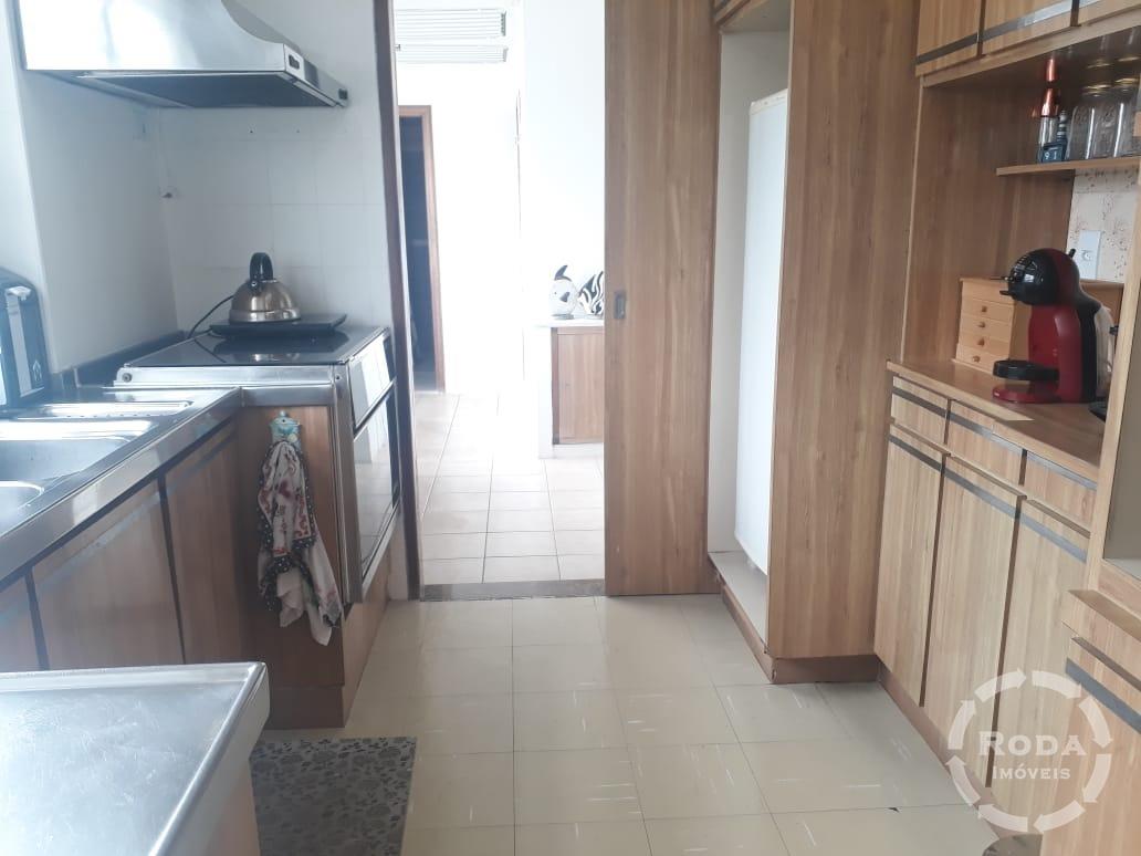 Cobertura à venda no Ponta da Praia: 