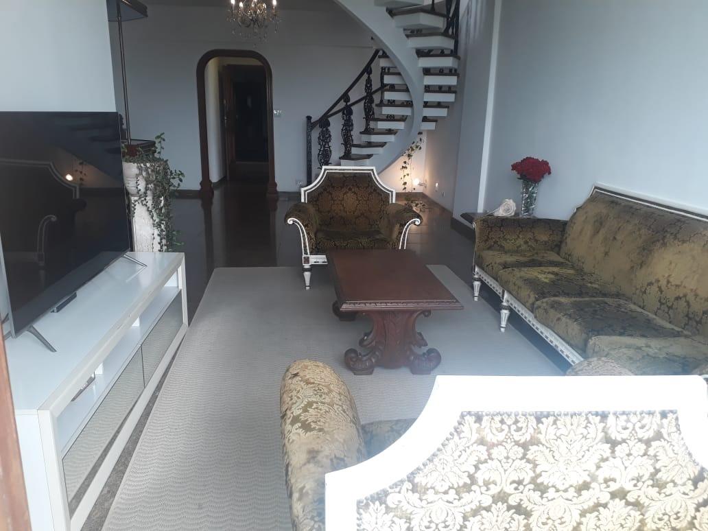 Cobertura à venda no Ponta da Praia: 