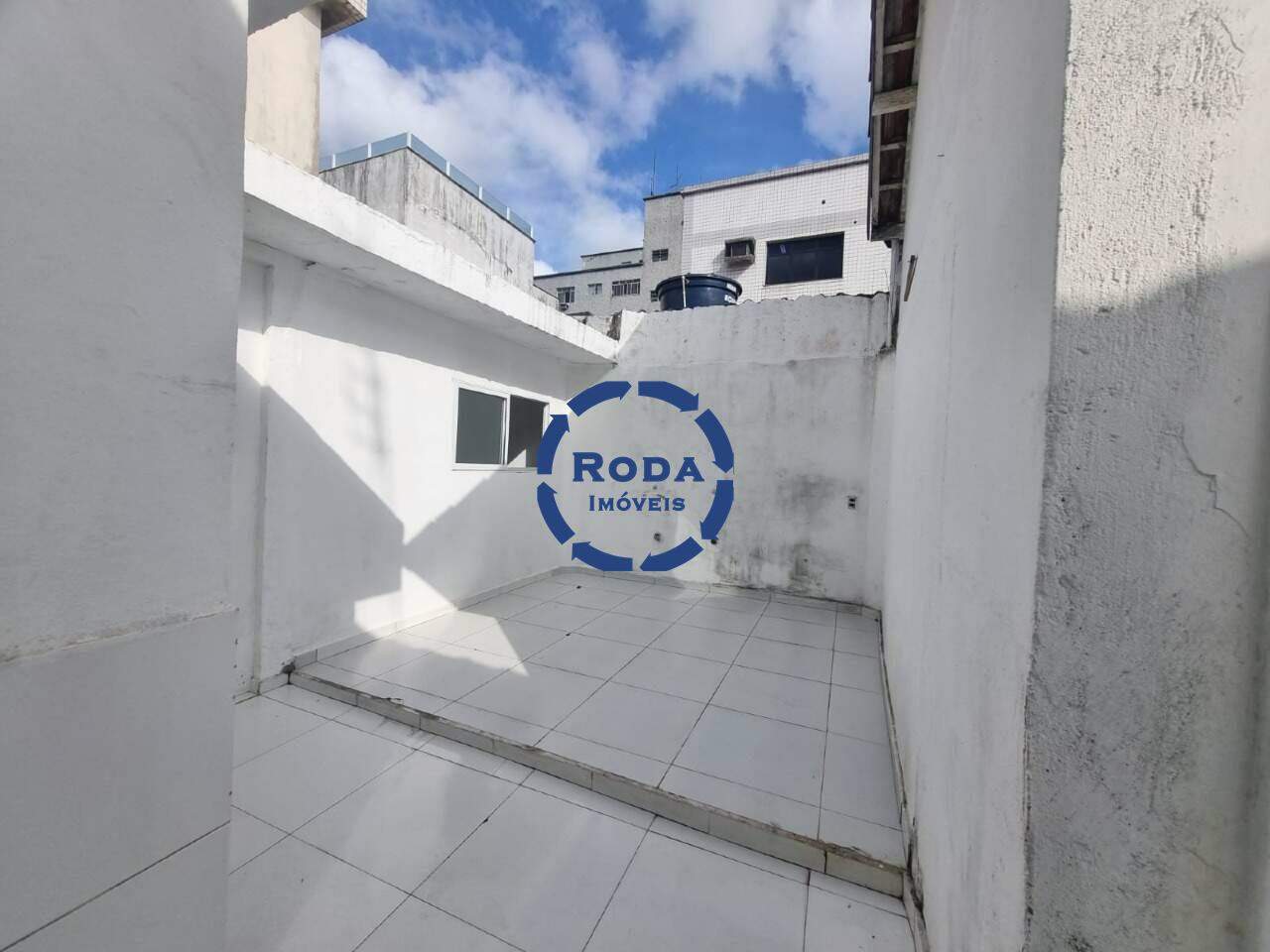 Loja à venda no Ponta da Praia: 