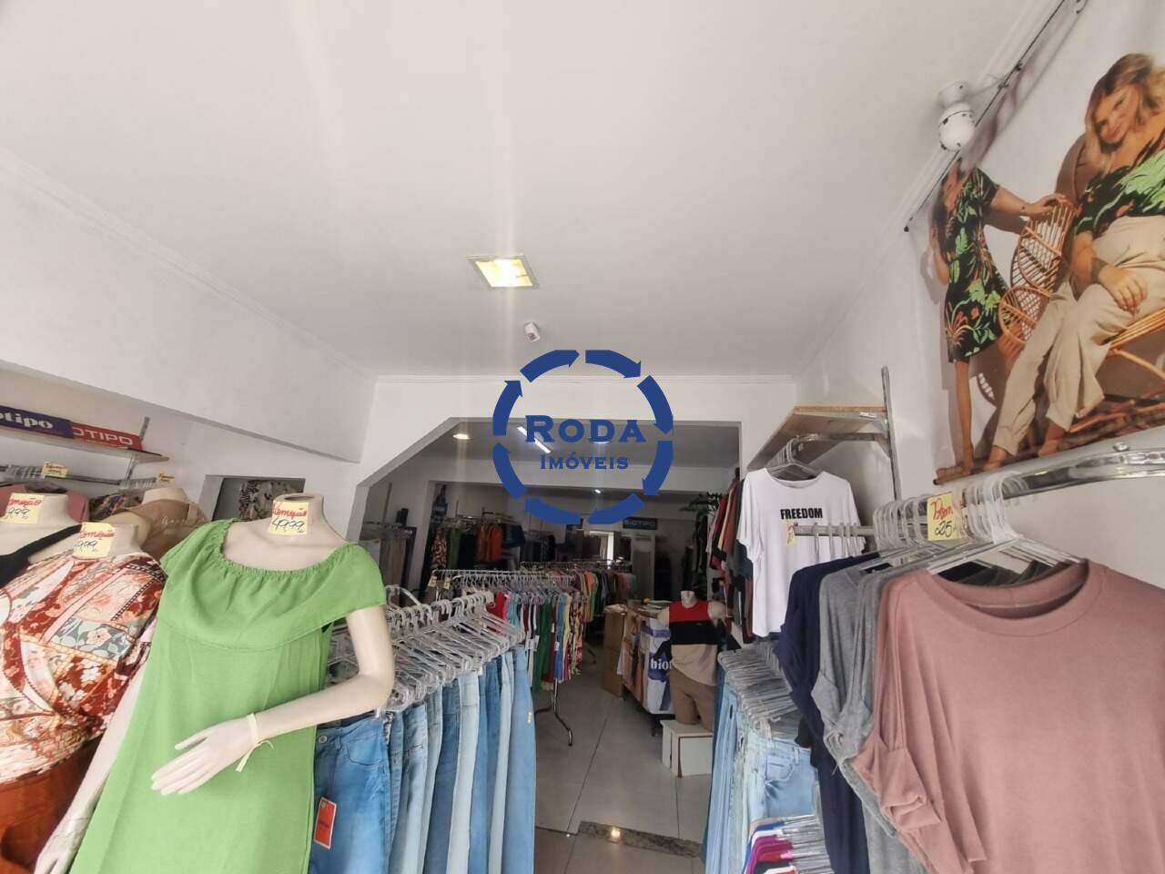 Loja à venda no Ponta da Praia: 