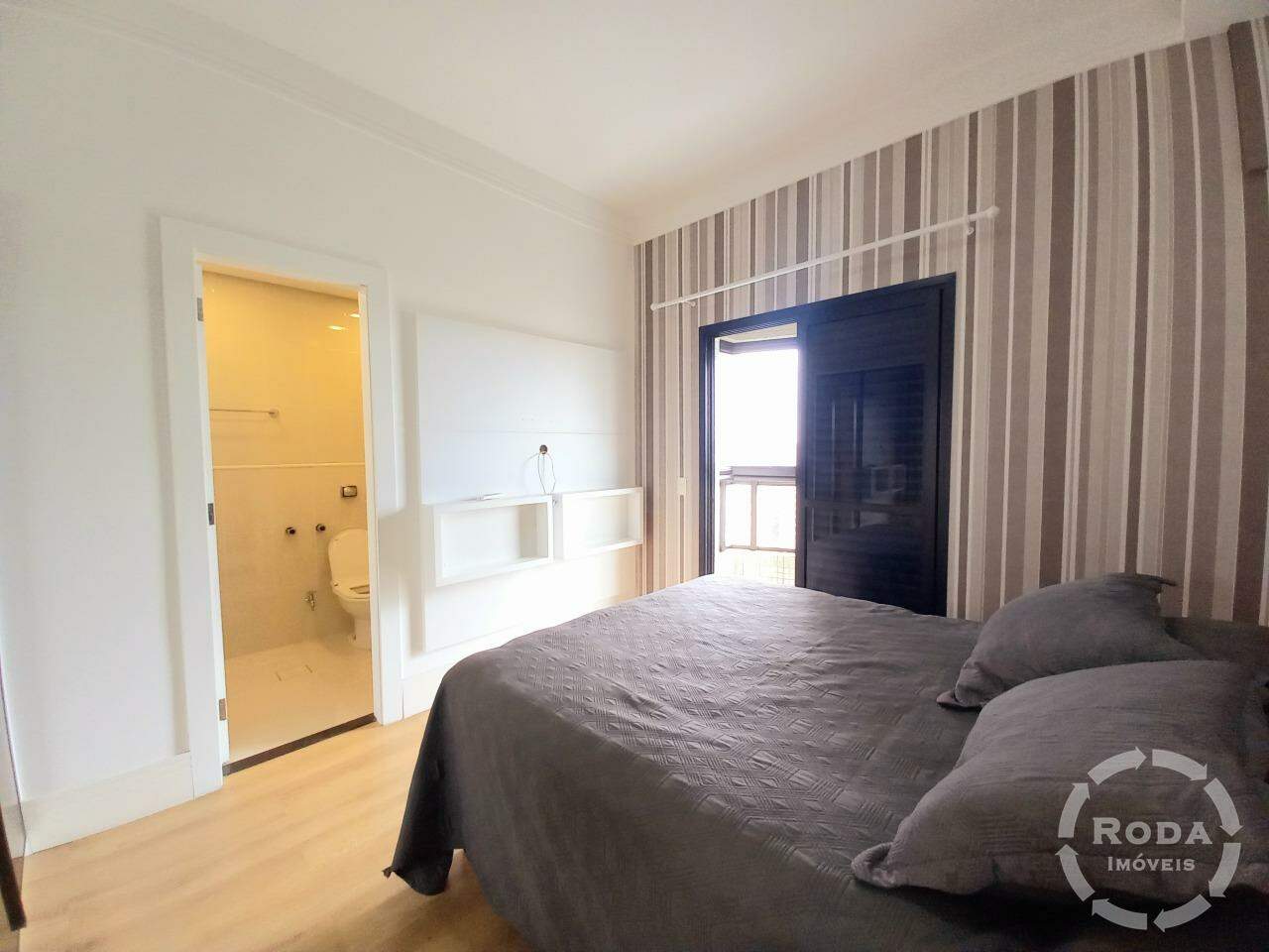 Apartamento à venda no Embaré: 