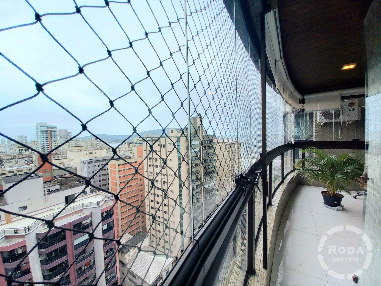 Apartamento à venda no Embaré: 