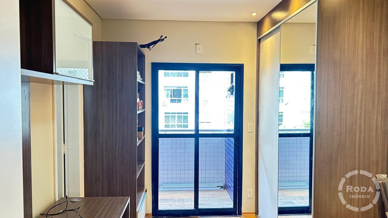 Apartamento à venda no Ponta da Praia: 