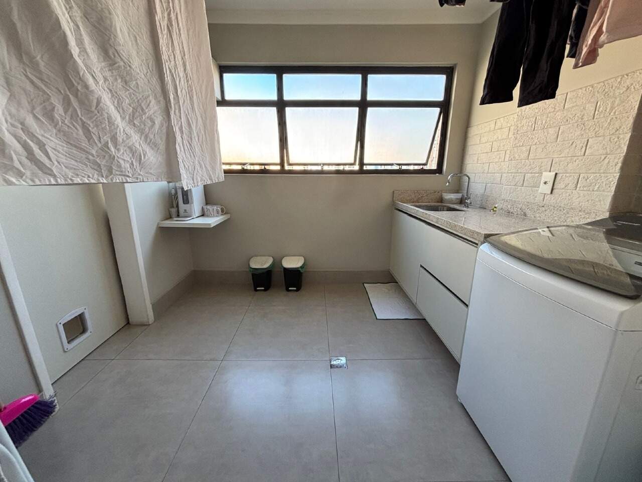 Apartamento à venda no Ponta da Praia: 
