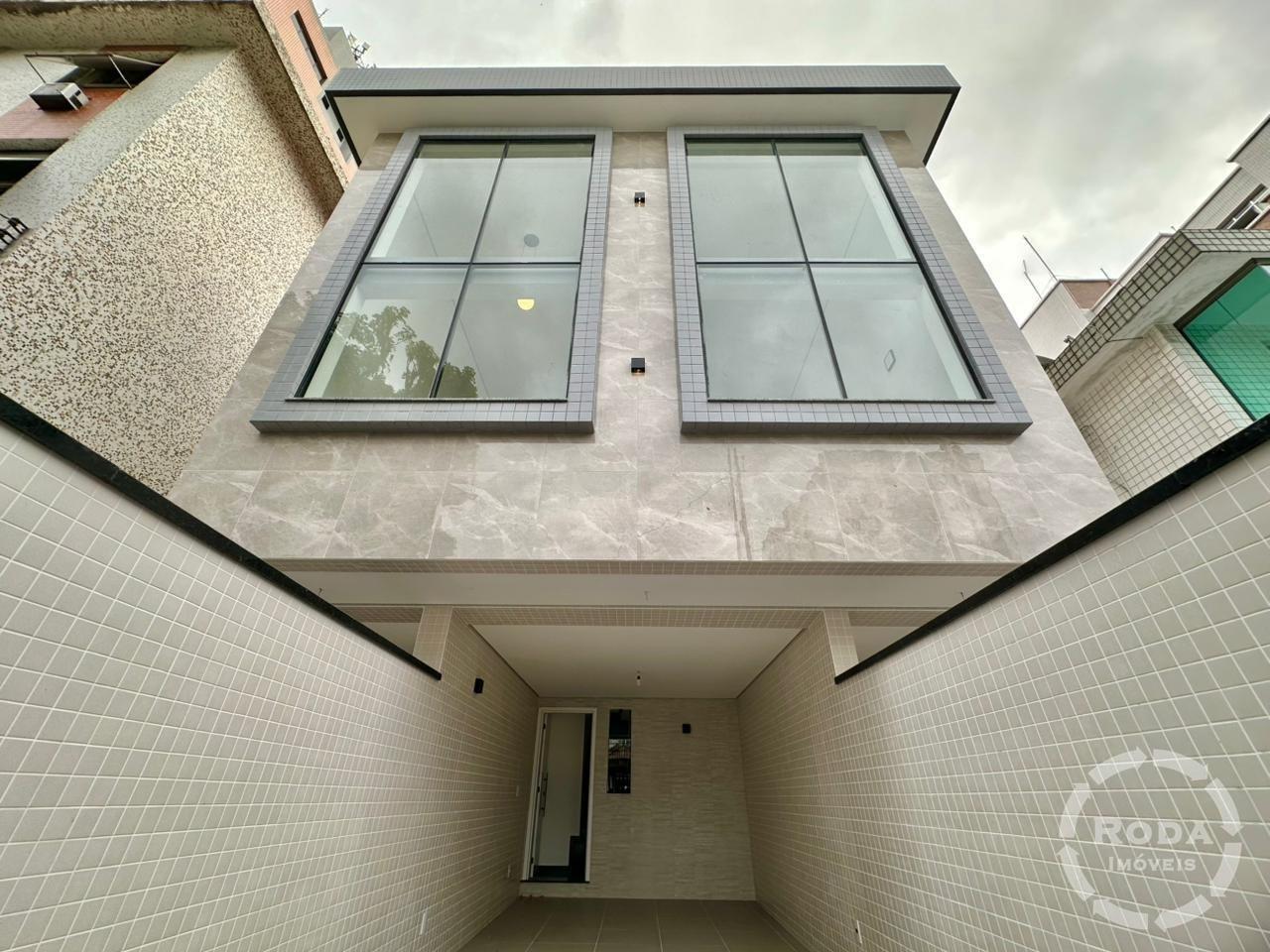 Casa à venda no Embaré: 