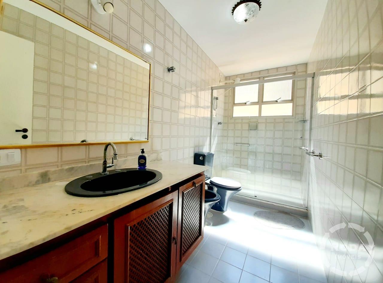 Apartamento à venda no Boqueirão: banheiro social