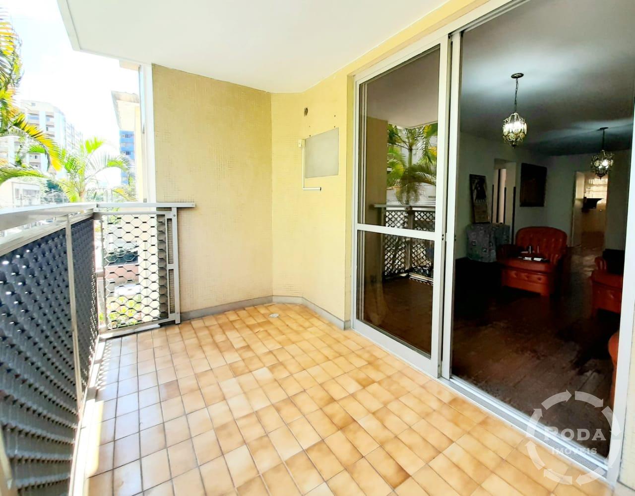 Apartamento à venda no Boqueirão: varanda na sala