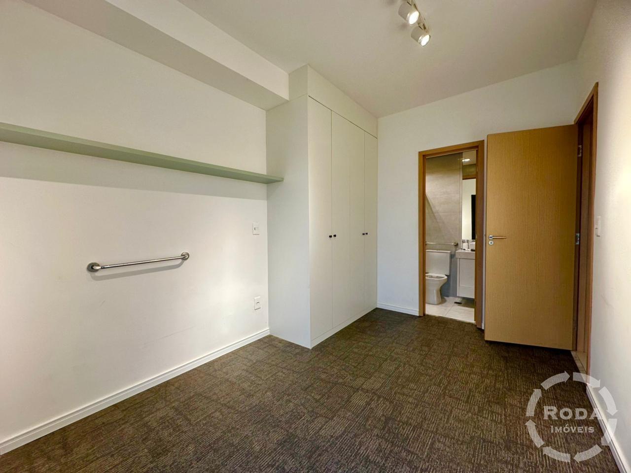 Apartamento à venda no Ponta da Praia: 