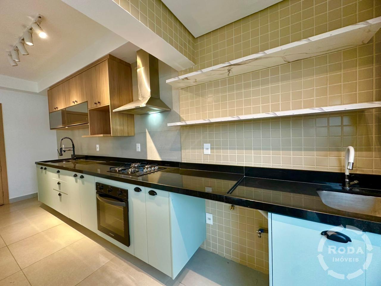 Apartamento à venda no Ponta da Praia: 